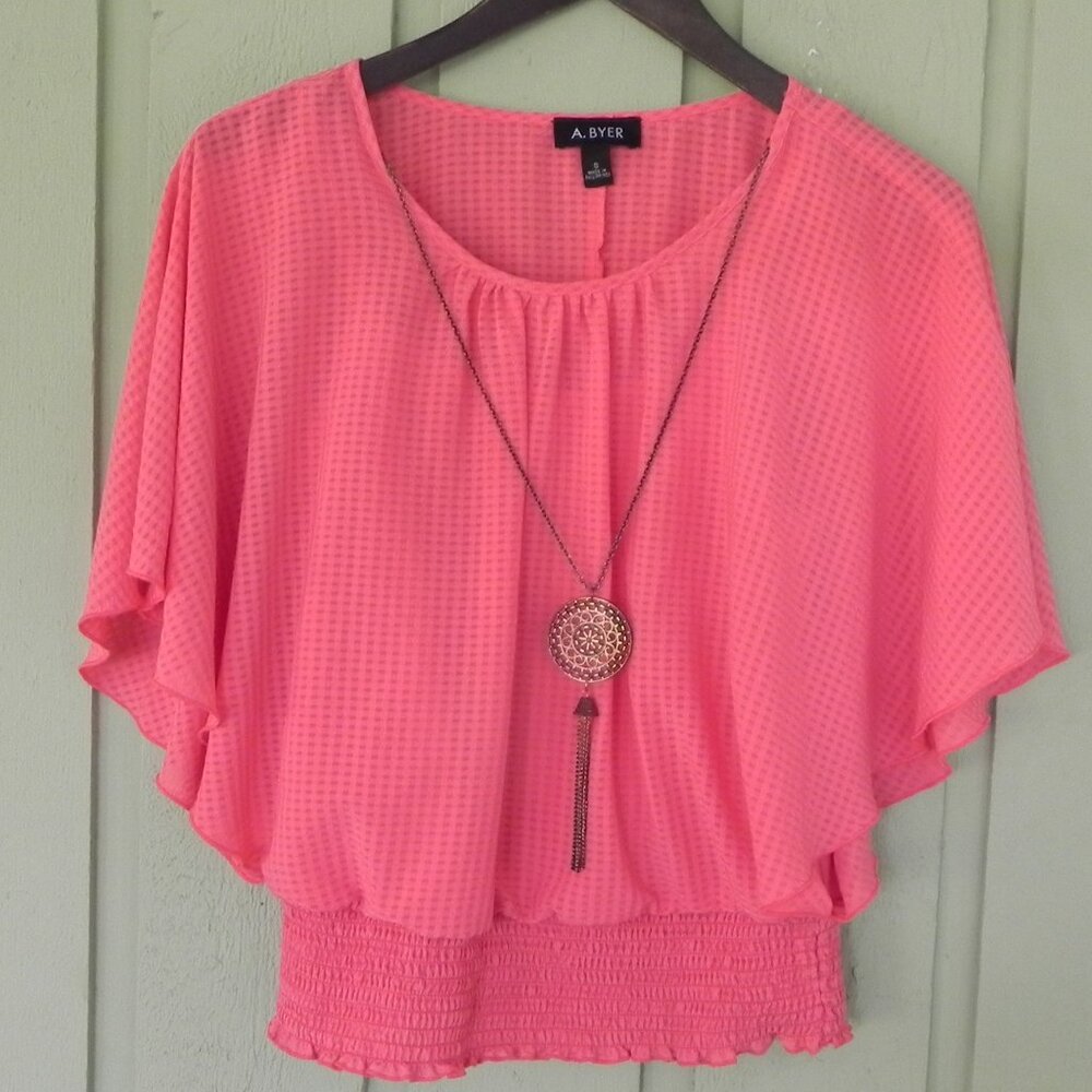 A. Byer Unique Orange Peach Blouse with Necklace Detail Size S